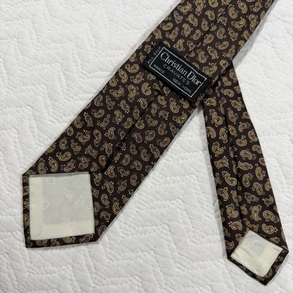 Vtg Christian Dior Cravates All Silk Paisley Pattern Men's Tie Brown‎ 56